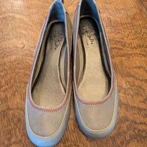 Life Stride Gray Ballet Flats with Red Topstitching